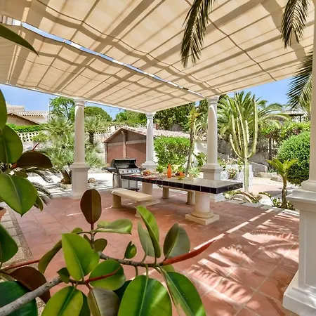 Exclusive Seaside With Private Pool