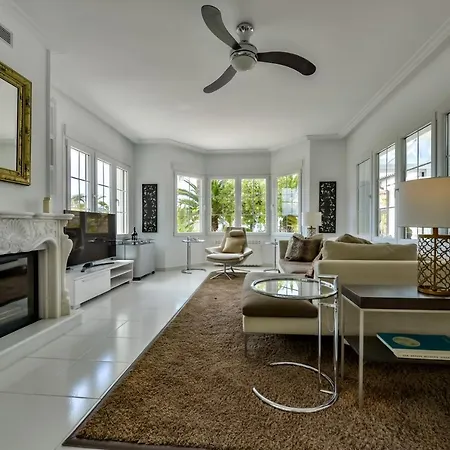 Exclusive Seaside With Private Pool *