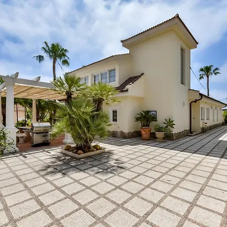 Exclusive Seaside With Private Pool 别墅 *