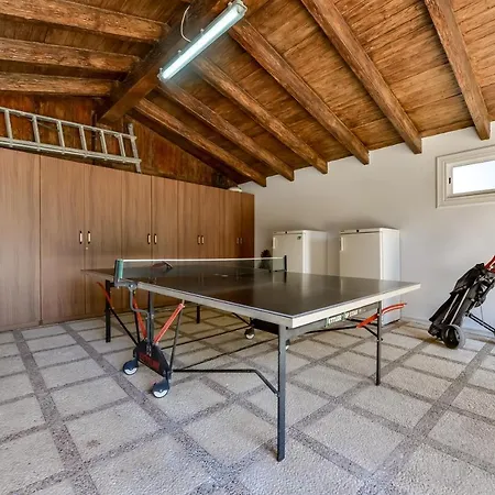 Exclusive Seaside With Private Pool