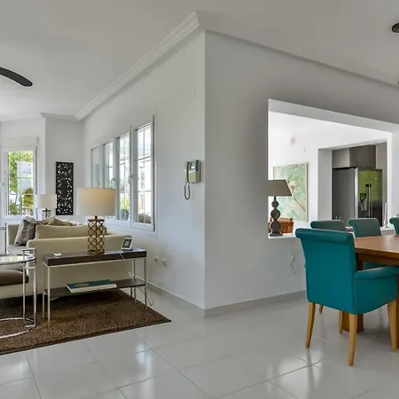 Villa Exclusive Seaside With Private Pool El Campello